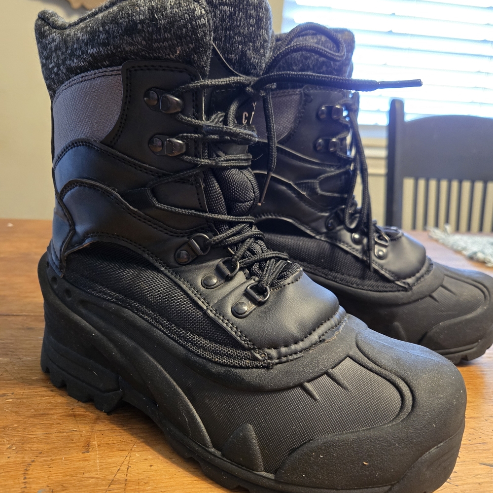 *make Me An Offer*black Kids Boots